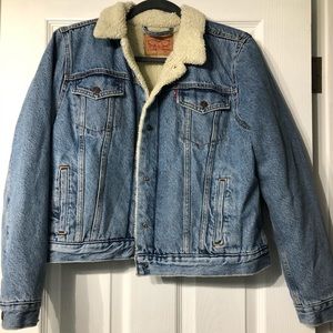 Levi’s lines jean jacket